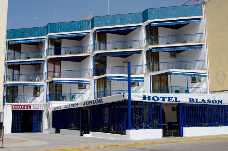 Blason Junior Hotel