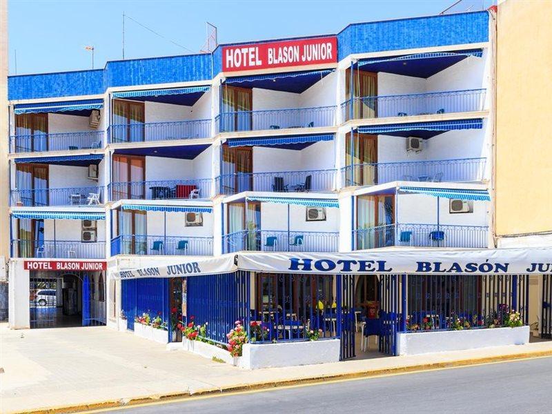 Blason Junior Hotel