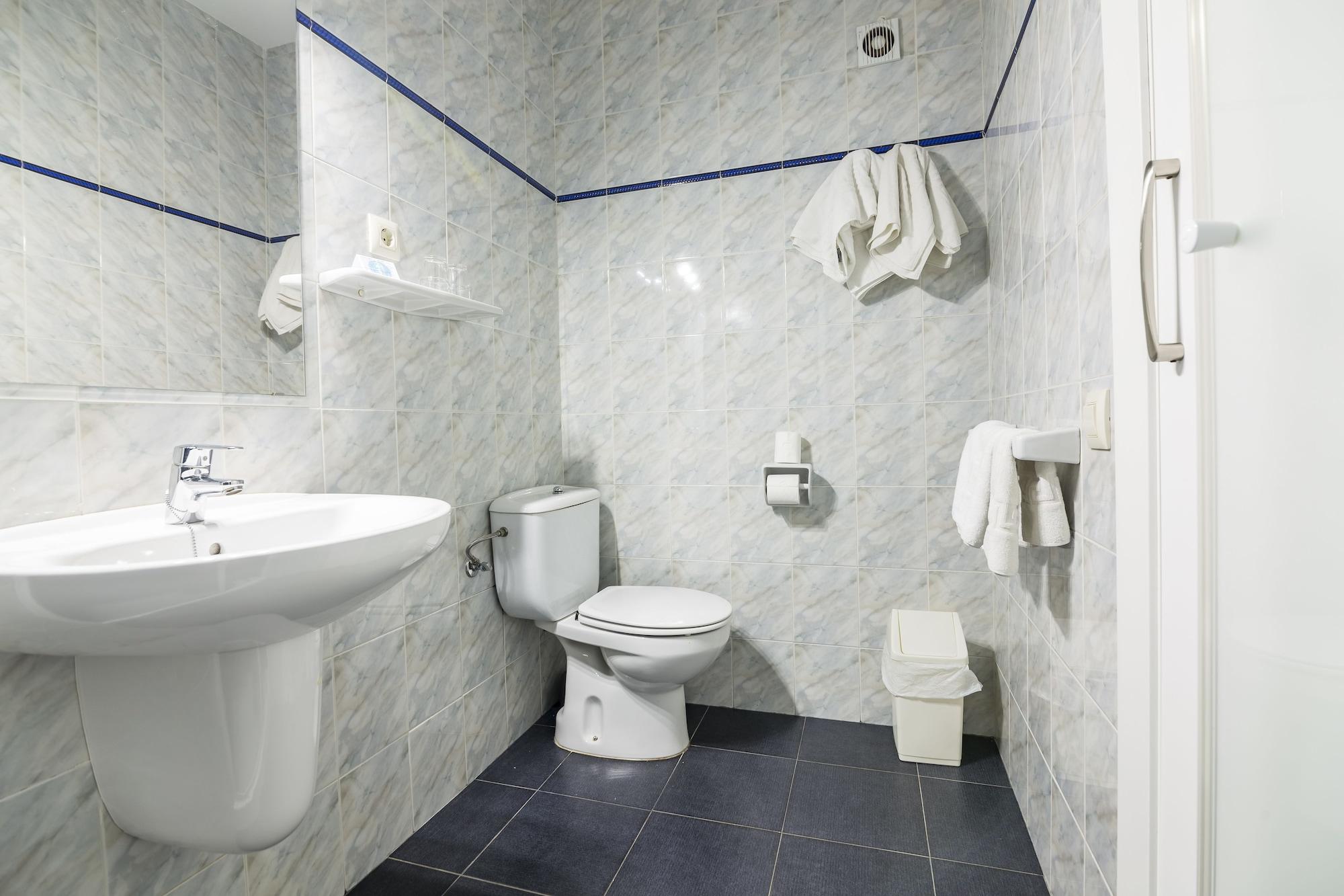 Blason Junior Hotel